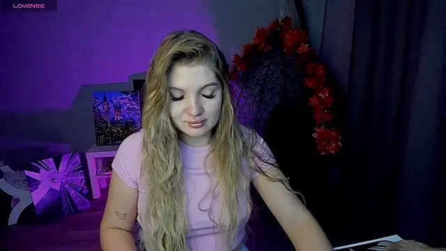 lily williamss online show from September 2025 12:36:02 AM