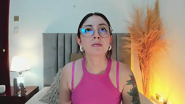 Emilywatsonn online show from February 2025 11:38:02 AM