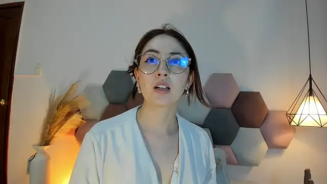 Emilywatsonn online show from October 2025 10:48:02 PM