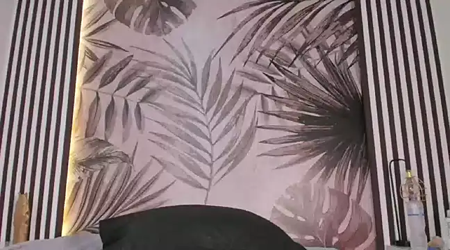 Samaantha-White online show from January 2025 11:55:01 AM