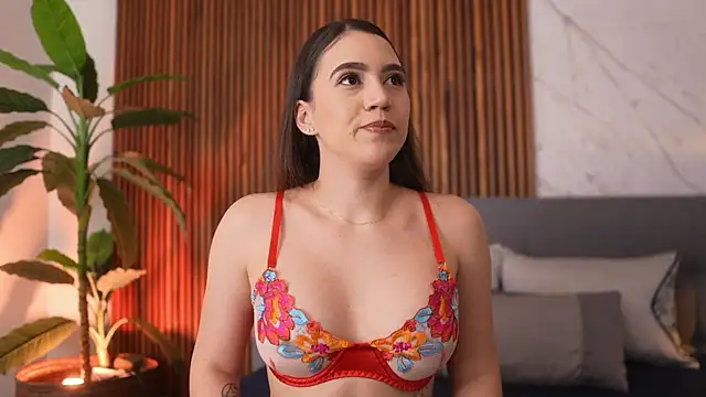 Snapshot of Amelia_Rouse chatting on September 2025 09:53:01 PM Amelia Rouse online show from September 2025 09:53:01 PM