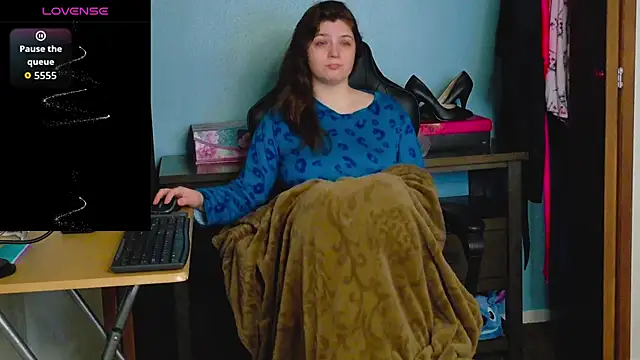 TreeJeanne online show from November 2025 03:38:02 AM