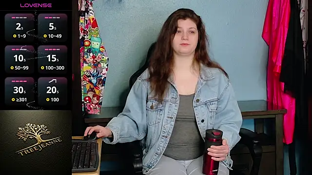 Snapshot of TreeJeanne chatting on February 2026 10:43:01 PM TreeJeanne online show from February 2026 10:43:01 PM