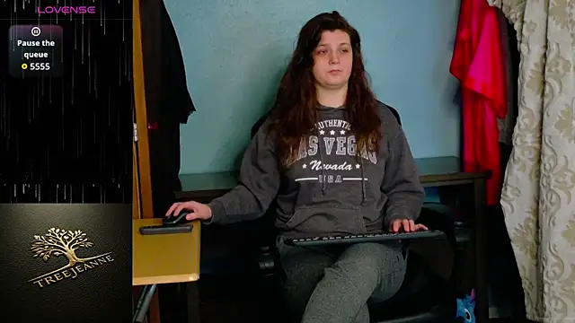 Snapshot of TreeJeanne chatting on March 2026 01:58:02 PM TreeJeanne online show from March 2026 01:58:02 PM