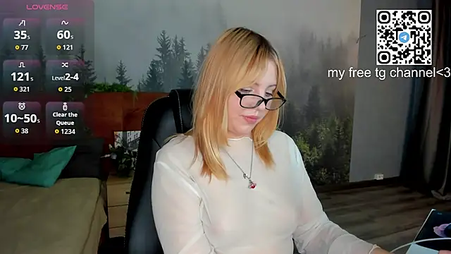 Stacy Luv online show from October 2025 01:09:01 AM