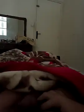 Hot Boy 2004 online show from January 2025 01:08:01 PM