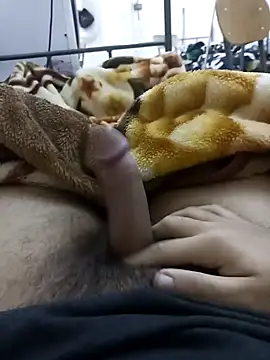 Hot Boy 2004 online show from February 2025 11:48:01 PM