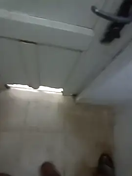 Hot Boy 2004 online show from October 2025 11:58:02 PM