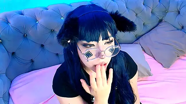 Snapshot of Purplee_Baby chatting on March 2025 01:21:01 AM Purplee Baby online show from March 2025 01:21:01 AM
