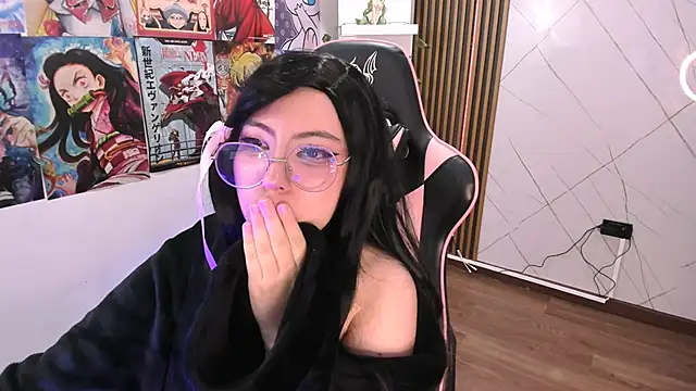 Snapshot of Purplee_Baby chatting on March 2025 07:06:02 PM Purplee Baby online show from March 2025 07:06:02 PM