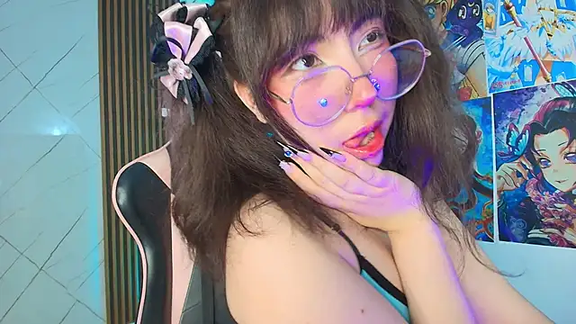 Snapshot of Purplee_Baby chatting on September 2025 11:16:02 PM Purplee Baby online show from September 2025 11:16:02 PM