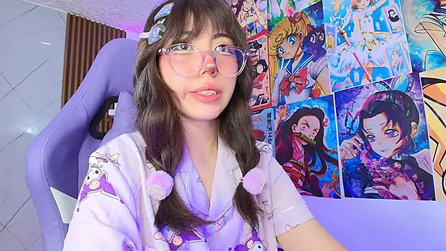 Snapshot of Purplee_Baby chatting on September 2025 03:30:02 AM Purplee Baby online show from September 2025 03:30:02 AM
