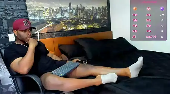 thomas santtos1 online show from January 2025 01:14:01 PM