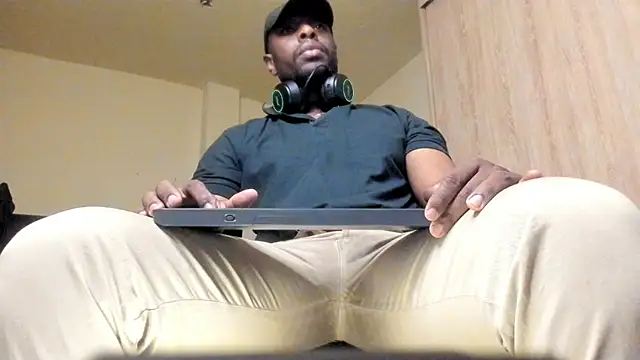 thomas santtos1 online show from August 2026 03:03:02 PM