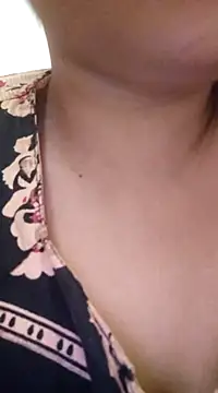 Snapshot of Aaradhya chatting on March 2025 03:55:02 AM Aaradhya online show from March 2025 03:55:02 AM