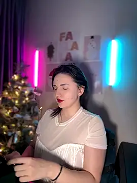 Snapshot of HoneySweetBee chatting on December 2025 04:36:02 PM HoneySweetBee online show from December 2025 04:36:02 PM