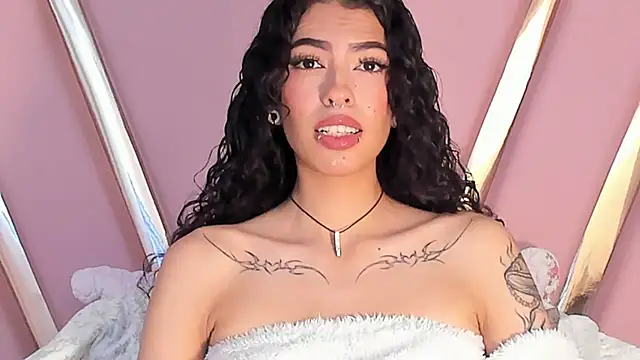 Snapshot of Eva_Benely chatting on September 2025 02:23:01 AM Eva Benely online show from September 2025 02:23:01 AM
