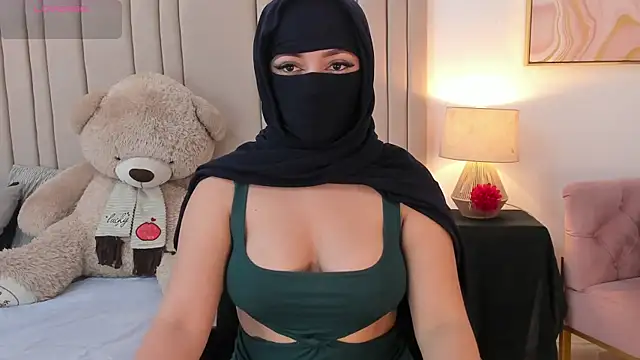 izadii online show from June 2026 07:24:01 PM