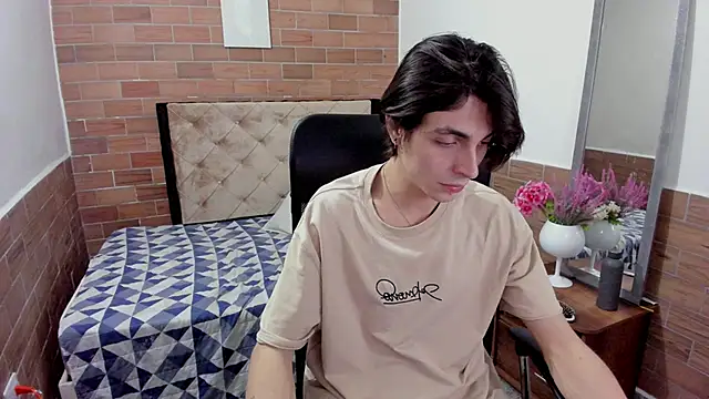 MIKE HUNTER7 online show from December 2024 03:37:02 AM