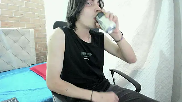 MIKE HUNTER7 online show from February 2025 01:42:01 PM