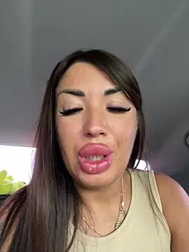 RuslanaXX online show from July 2026 05:43:02 AM