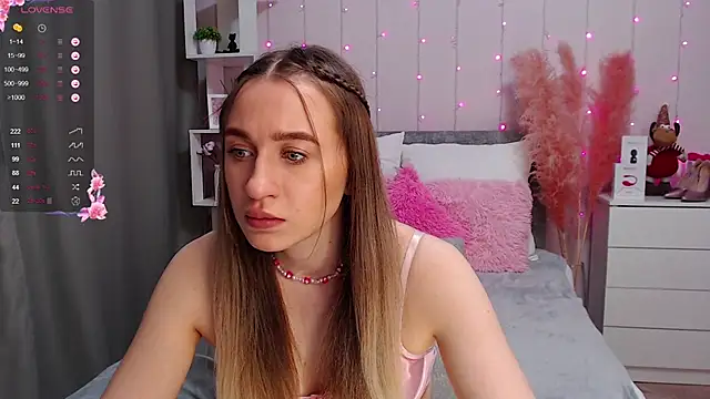 Snapshot of PornoGirlX chatting on February 2025 07:10:01 PM PornoGirlX online show from February 2025 07:10:01 PM
