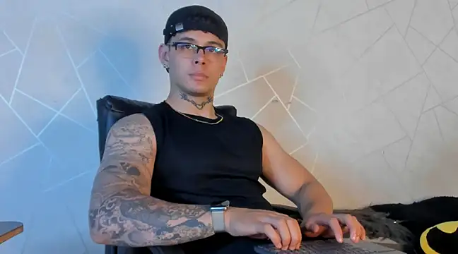 NoahhBrown online show from December 2024 03:59:01 AM