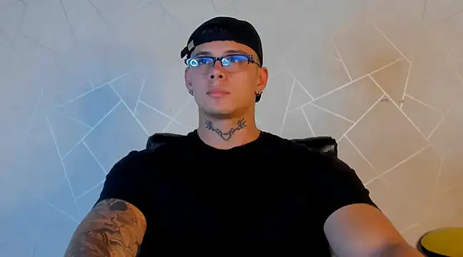 NoahhBrown online show from December 2024 07:15:02 AM