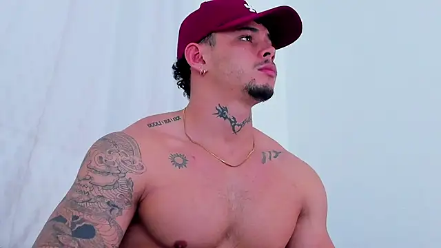 Snapshot of NoahhBrown chatting on February 2026 07:36:01 PM NoahhBrown online show from February 2026 07:36:01 PM