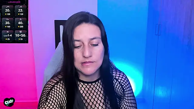 Saskyaa online show from March 2025 01:26:02 PM