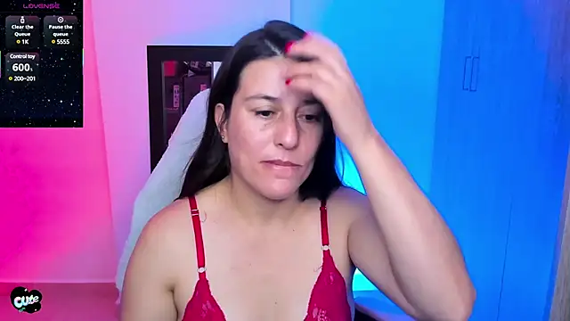 Saskyaa online show from March 2025 01:00:02 AM