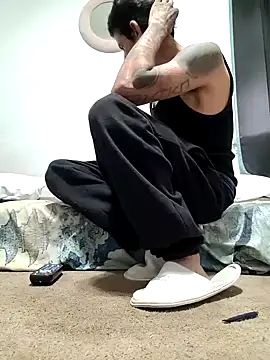 Snapshot of LongDickZee562 chatting on November 2025 07:31:01 AM LongDickZee562 online show from November 2025 07:31:01 AM