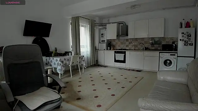 Snapshot of ZackFraser chatting on November 2025 09:10:02 AM ZackFraser online show from November 2025 09:10:02 AM