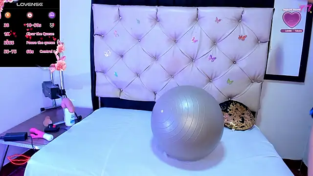 Snapshot of cleopatraa chatting on March 2026 02:09:01 PM cleopatraa online show from March 2026 02:09:01 PM