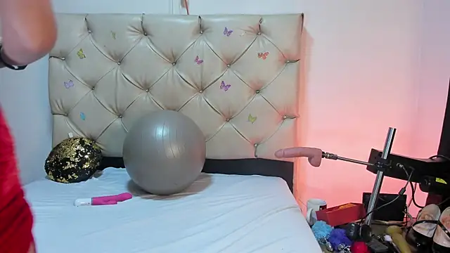 cleopatraa online show from May 2026 08:15:01 PM