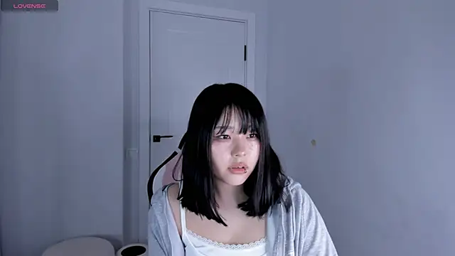 hee young11 online show from December 2025 06:56:01 PM