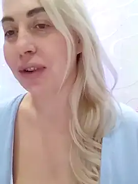 Snapshot of HotJanet chatting on January 2025 09:30:02 PM HotJanet online show from January 2025 09:30:02 PM