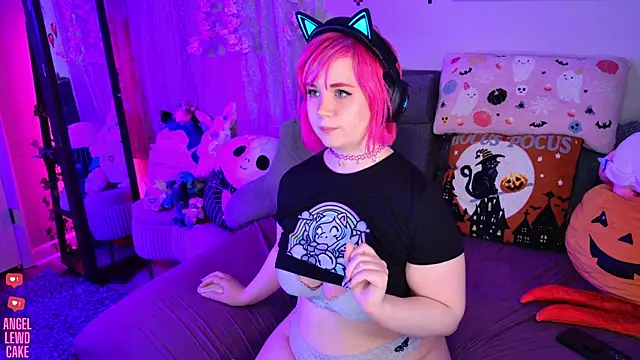 Angel-Lewd-Cake online show from May 2026 07:52:02 PM