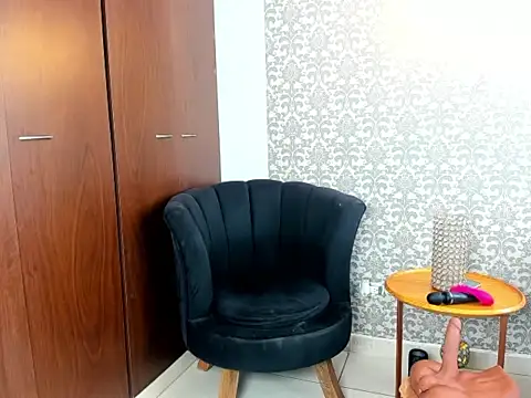 mabelsaravia online show from February 2026 06:14:01 PM