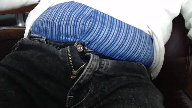 smoothandtiny online show from February 2025 07:54:02 PM
