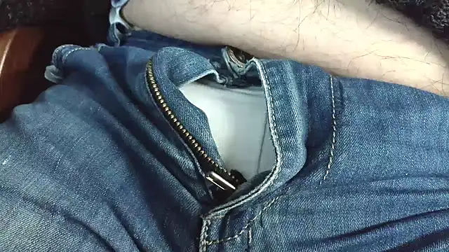 smoothandtiny online show from November 2025 08:17:02 AM