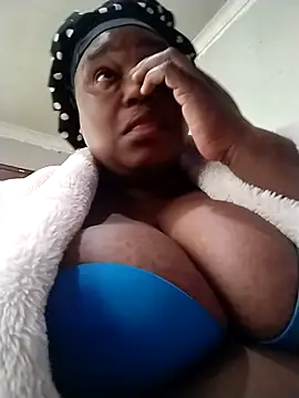 MATUREBUSSTY online show from September 2025 07:47:01 AM