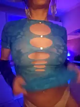 Luna Kitanna online show from December 2024 10:19:01 PM