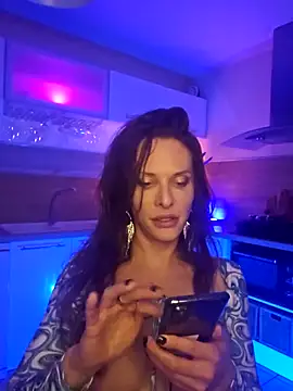 Luna Kitanna online show from December 2024 10:14:02 PM