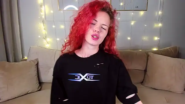 Snapshot of RubyAttwood chatting on March 2025 05:43:02 PM RubyAttwood online show from March 2025 05:43:02 PM
