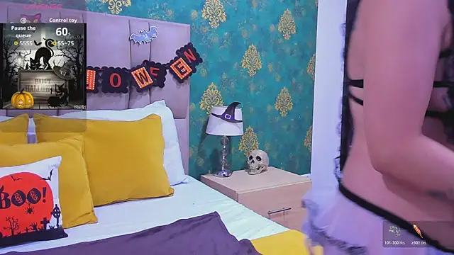 SuzanSmithh online show from October 2025 02:29:01 PM