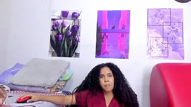 Snapshot of makena18 chatting on December 2024 01:22:01 PM makena18 online show from December 2024 01:22:01 PM