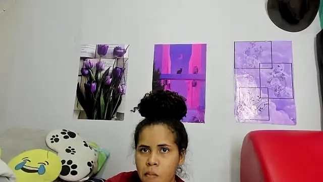 Snapshot of makena18 chatting on December 2024 12:49:02 PM makena18 online show from December 2024 12:49:02 PM