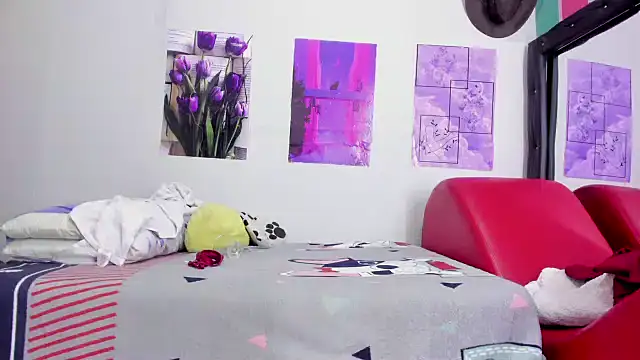 Snapshot of makena18 chatting on December 2024 12:41:01 PM makena18 online show from December 2024 12:41:01 PM