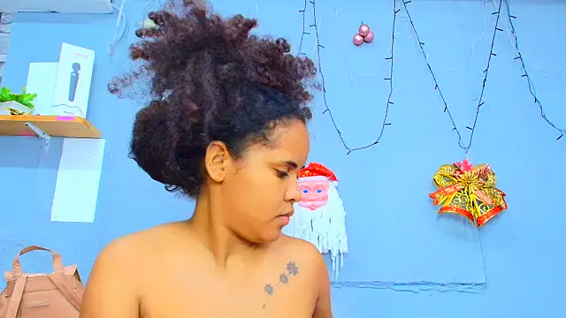 Snapshot of makena18 chatting on January 2025 12:46:02 PM makena18 online show from January 2025 12:46:02 PM